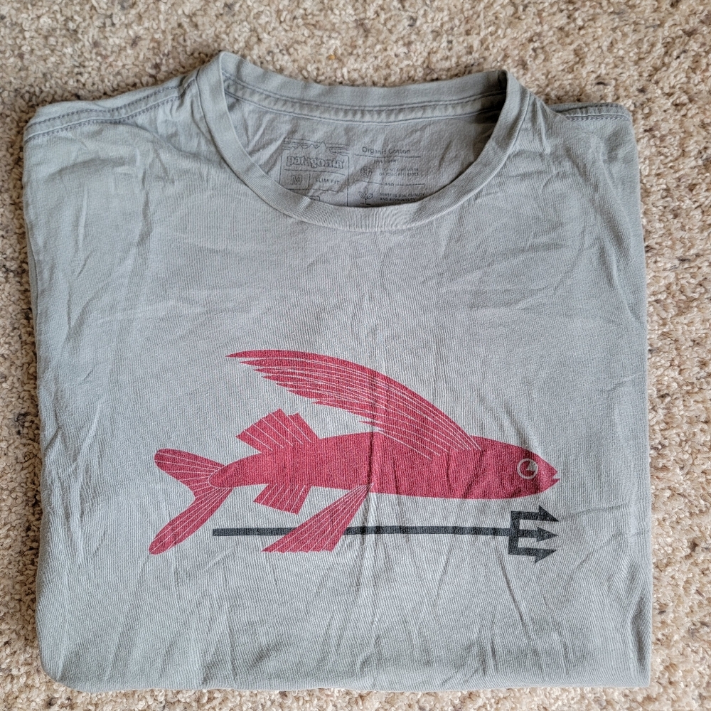 Patagonia Men's Organic Cotton Shirt in Light Gray Size Medium
